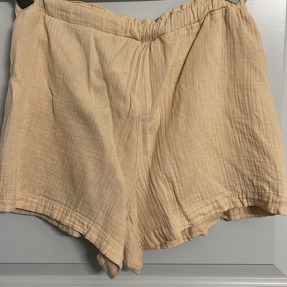 Gap Crinkle Gauze Drawstring Short, Tan, Women’s Size M, Cotton - Picture 3 of 6